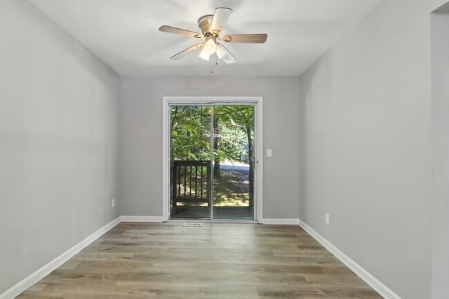 Building Photo - 159 Brightwater Dr