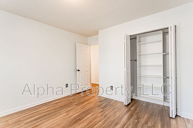 Building Photo - 317 Edenberry Way