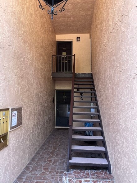 Building Photo - 213 Buttonwood Cir