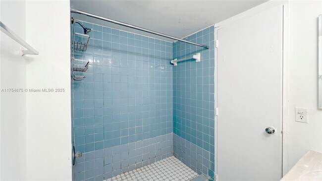 Building Photo - 4670 NW 79th Ave
