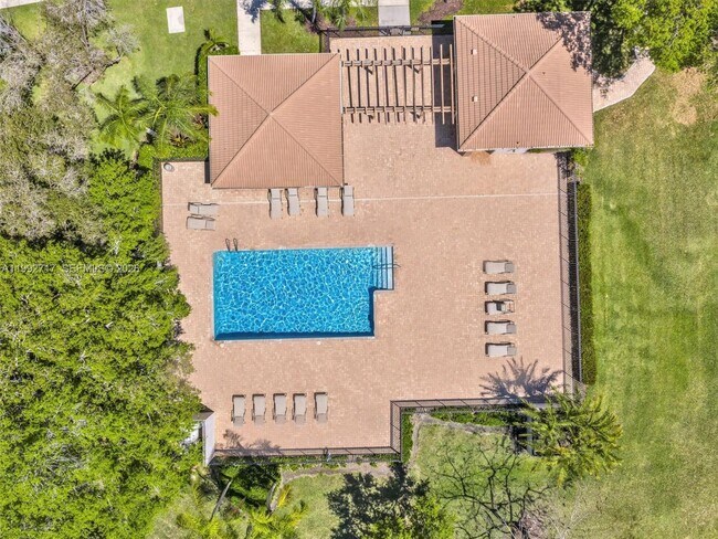 Building Photo - 2083 Augusta