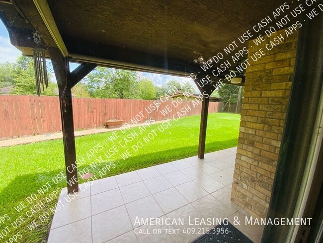 Building Photo - 20 Pinewood-