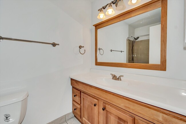 Building Photo - 855 Johnstown Ln