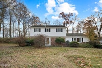 Building Photo - 167 Wood Dale Dr