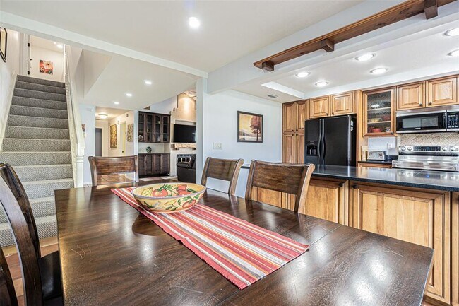 Building Photo - 5427 Villa Deste Ct