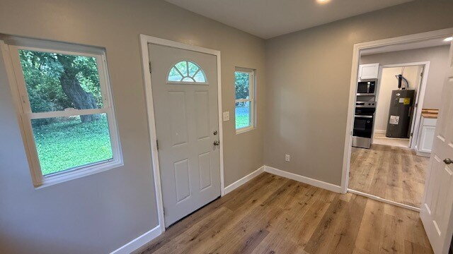 Building Photo - EAST SIDE LIKE NEW 3 BEDROOM  RANCH HOME AVAILABLE NOW!