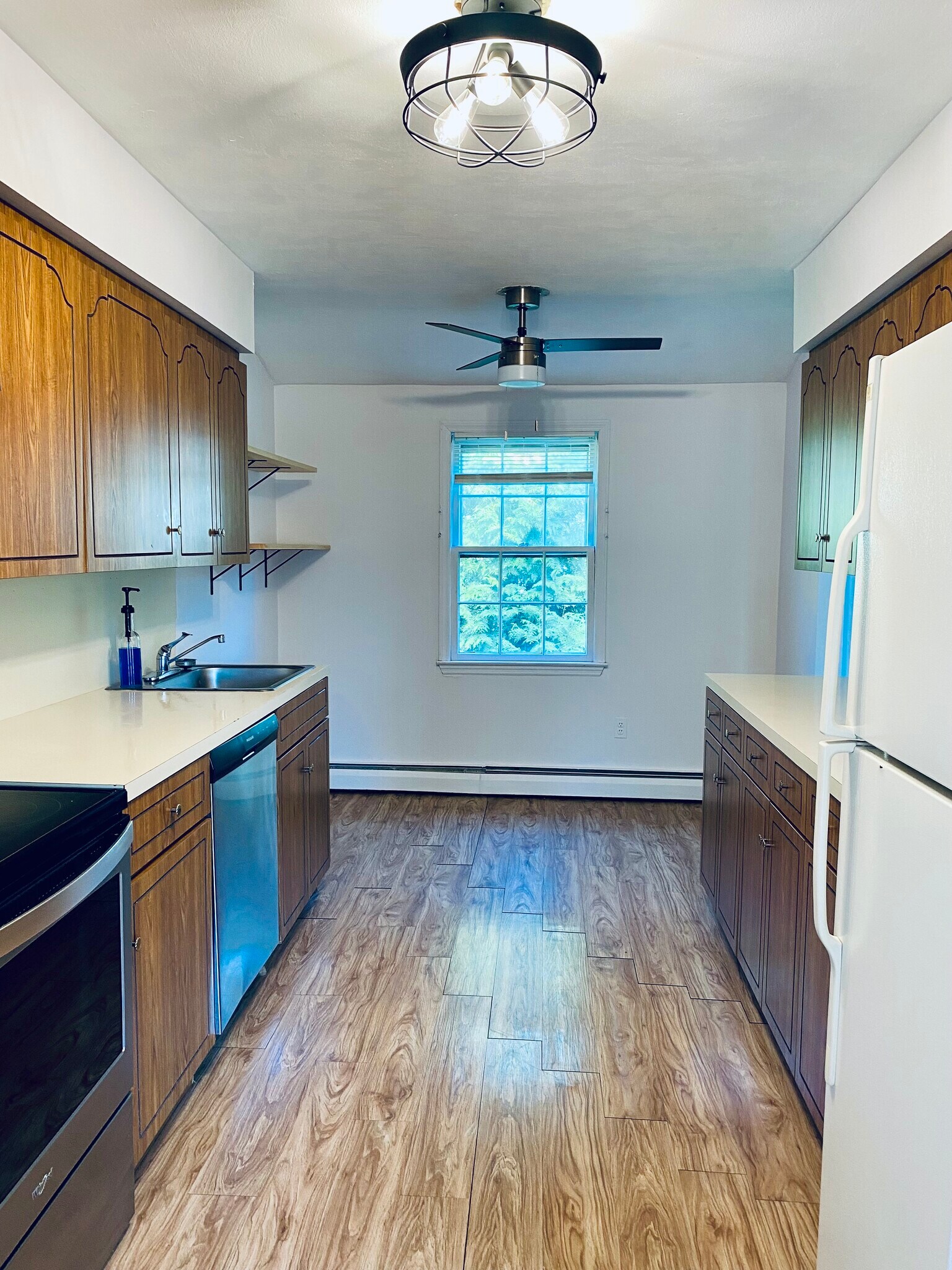 Building Photo - 17 Aldrich St