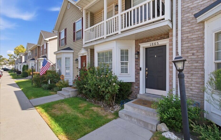 Building Photo - 1065 Eastgate Dr