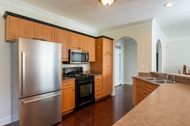 Building Photo - 862 Tyler Woods Dr