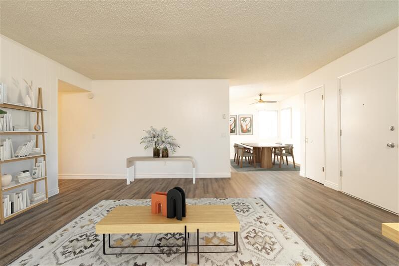 Building Photo - 1050 Meadow Lake Dr