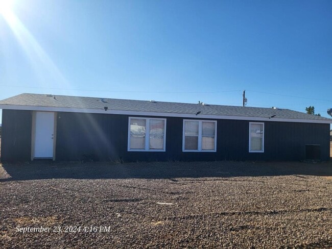 Building Photo - 924 S Tonto Rd