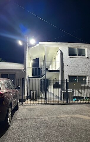 Building Photo - 302 Mill Ave