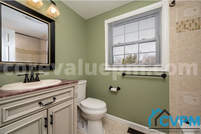 Building Photo - 2617 Belair Dr