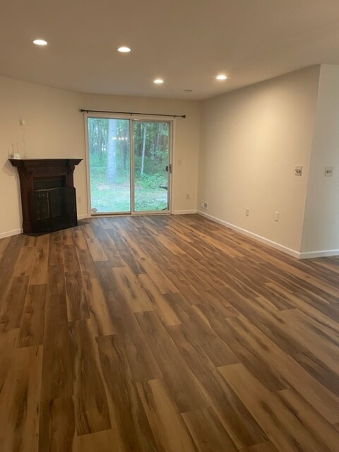 Building Photo - 5 Club Pl