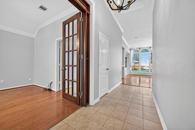 Building Photo - 27210 Sable Oaks Ln