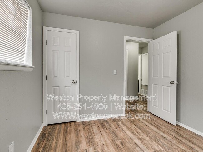 Building Photo - 1605 Cynthia Dr