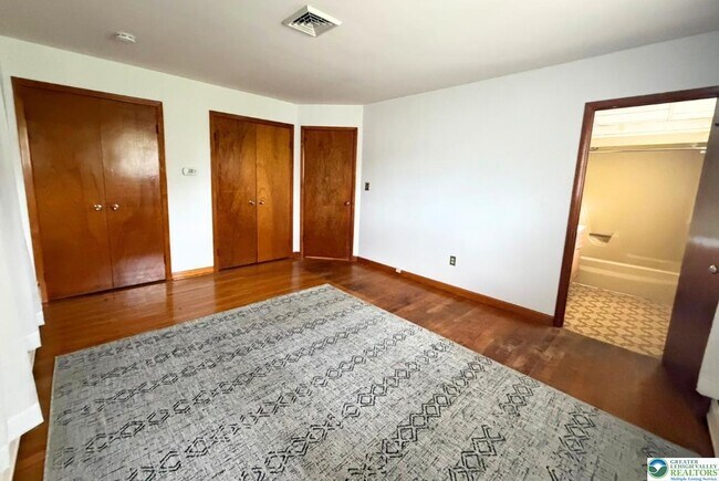 Building Photo - 510 Zucksville Rd