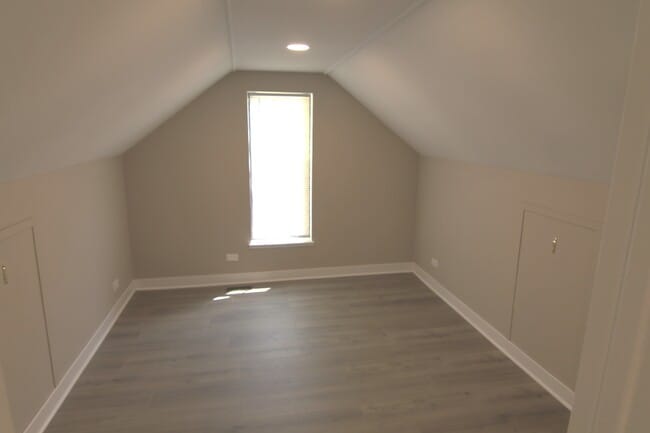 Building Photo - 700 Colby Ct