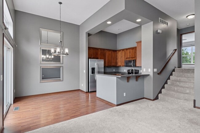 Building Photo - 15424 Foster Dr N
