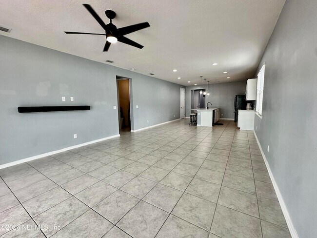 Building Photo - 1443 Tropical Pine Cove