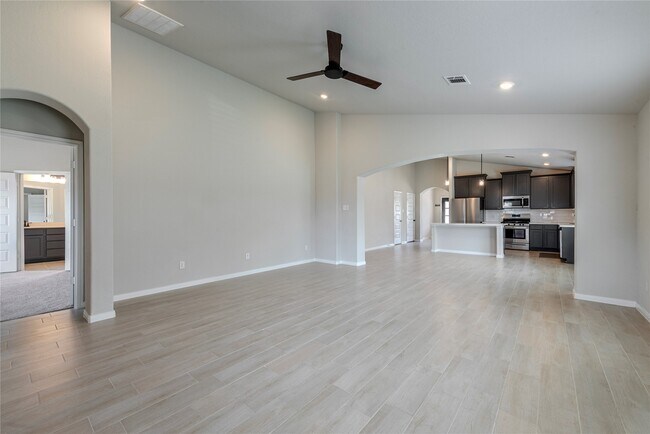 Building Photo - 250 Eagleville Dr