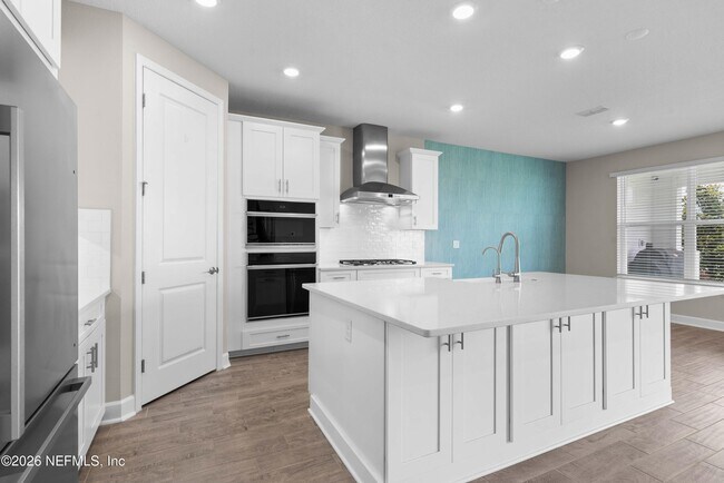 Building Photo - 321 Marquesa Cir