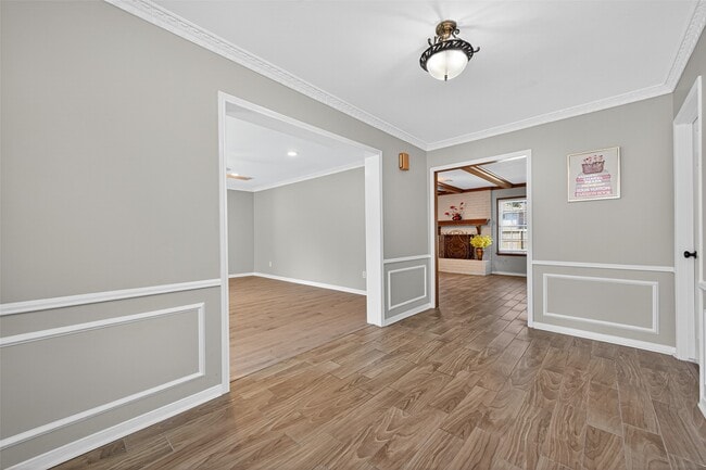 Building Photo - 1714 Corral Dr