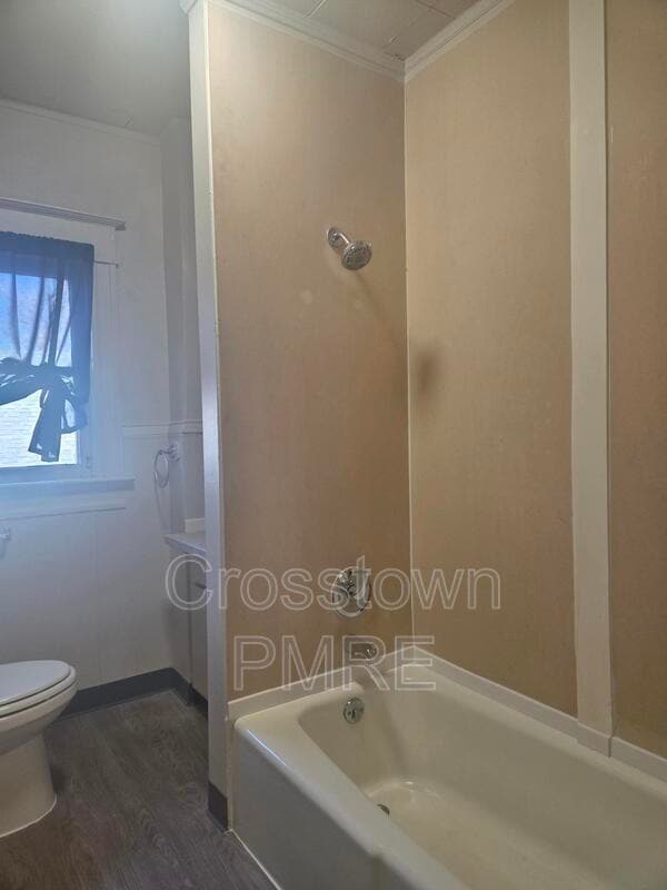 Building Photo - 1718 8th Ave