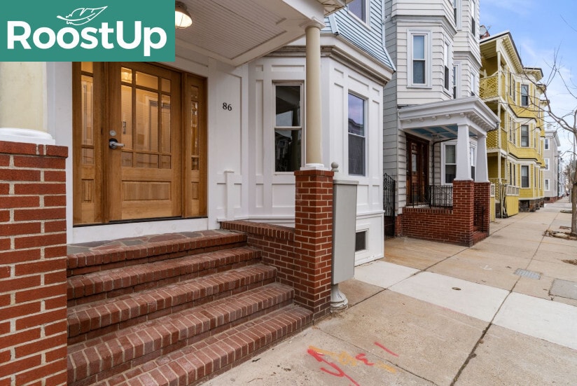 Building Photo - Furnished Bedroom with Private Bath in South Boston