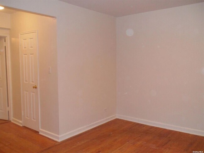 Building Photo - 134-39 Blossom Ave