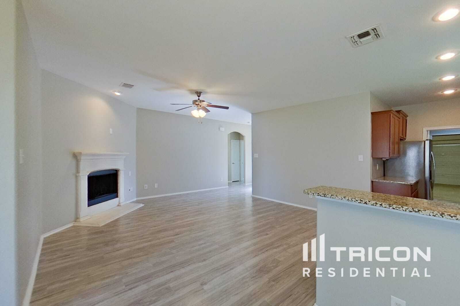 Building Photo - 1332 Red River Dr