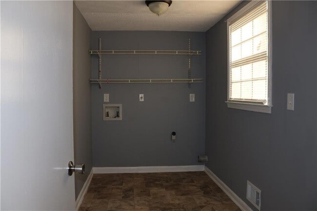 Building Photo - 2650 Old Spanish Trail