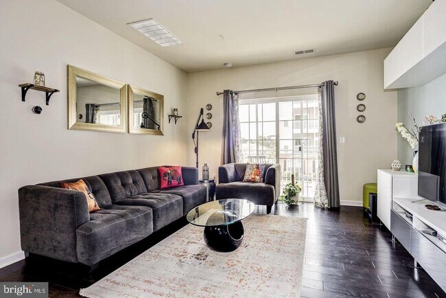 Building Photo - 4525 Champions Run