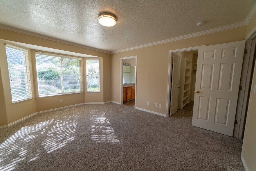 Building Photo - 363 S 1100 E