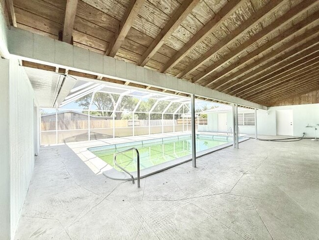 Building Photo - 4440 Maceachen Blvd