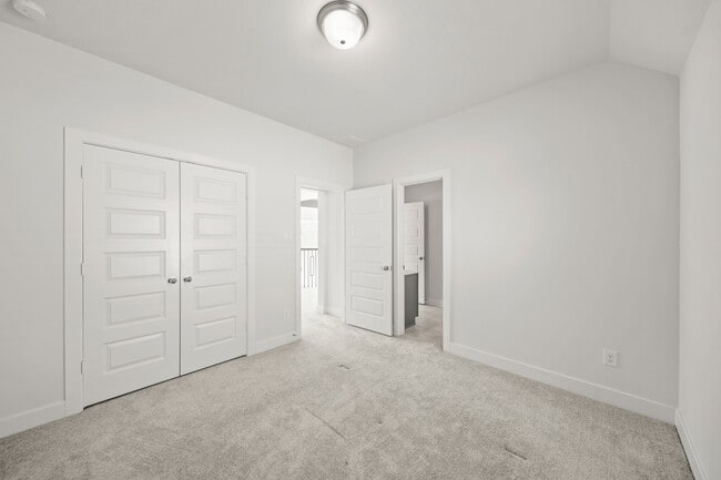 Building Photo - 6014 Bristol Spur Ln