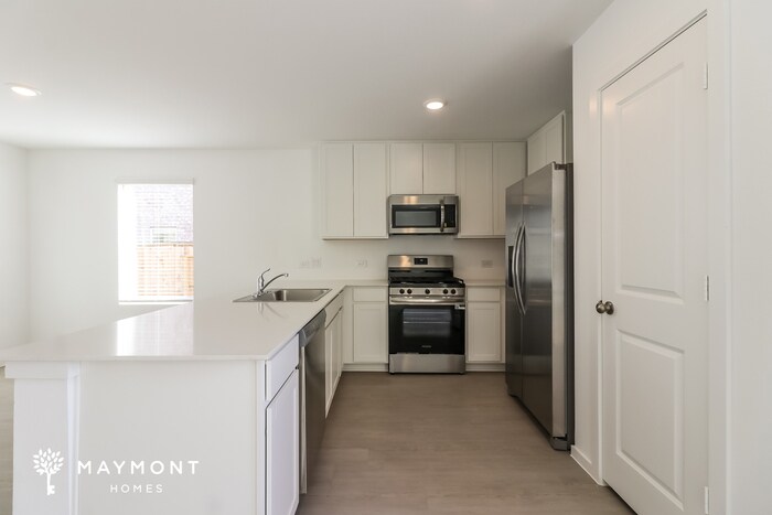 Building Photo - 3032 Majestic Sunrise Dr