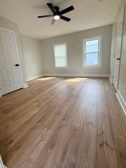 Building Photo - 1631 Mount Rose Ave