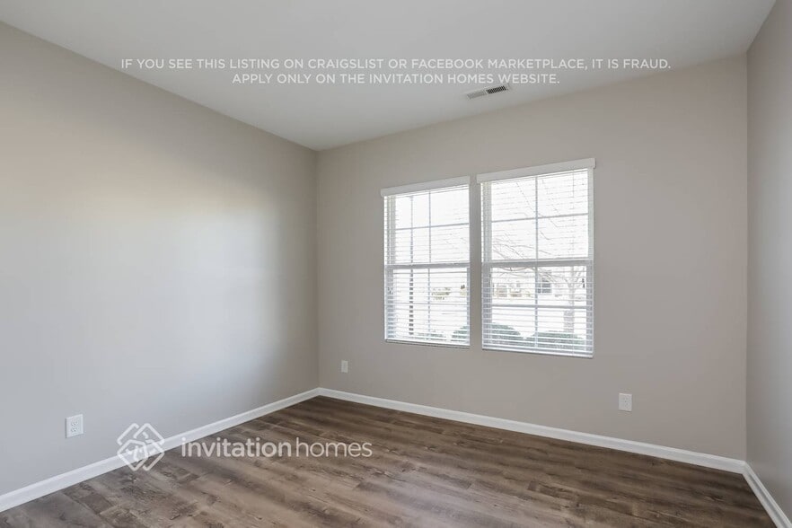 Building Photo - 3826 Althorp Drive