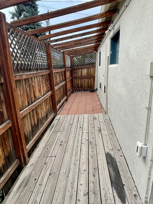 Back Patio - 2079 S Pearl St