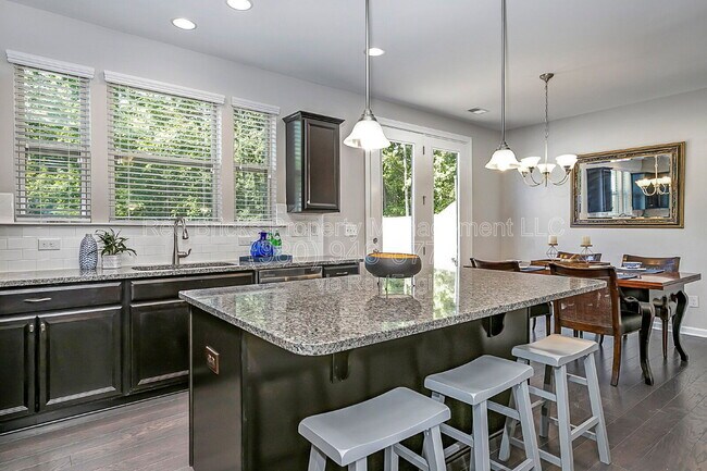 Building Photo - 9449 Glenburn Ln