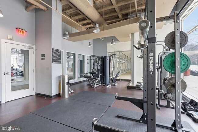 Building Photo - 350 G St SW