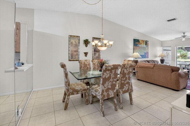 Building Photo - 8697 Sunbird Pl