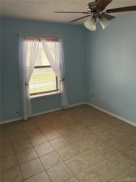 Building Photo - 1500 Evergreen Ave