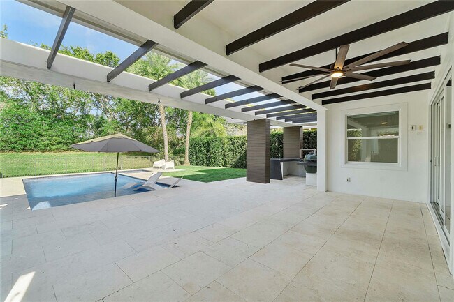 Building Photo - 12015 NW 83rd Pl