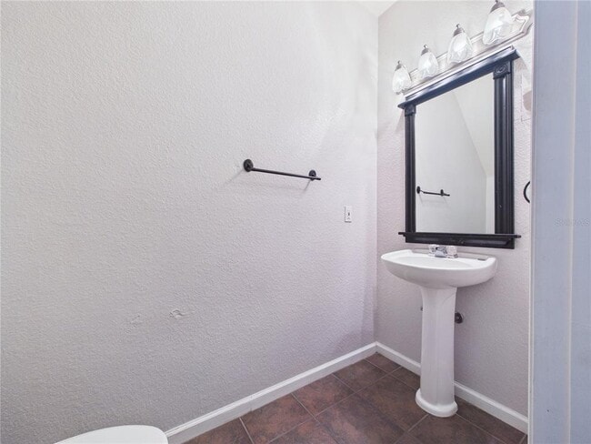 Building Photo - 16310 Fairford Palms Ct