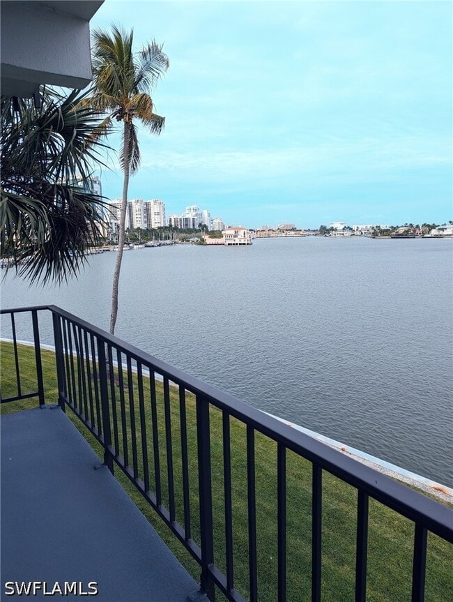 Building Photo - 3400 Gulf Shore Blvd N