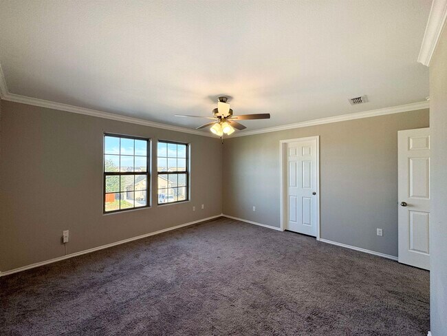 Building Photo - 5802 Moses Lp