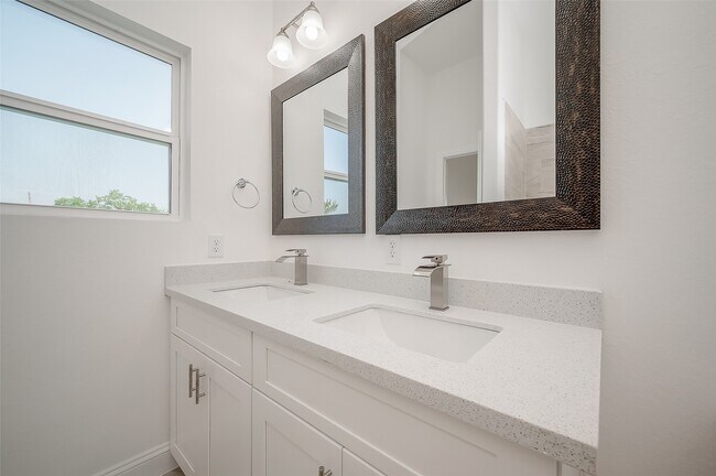 Building Photo - 8449 Jutland Rd