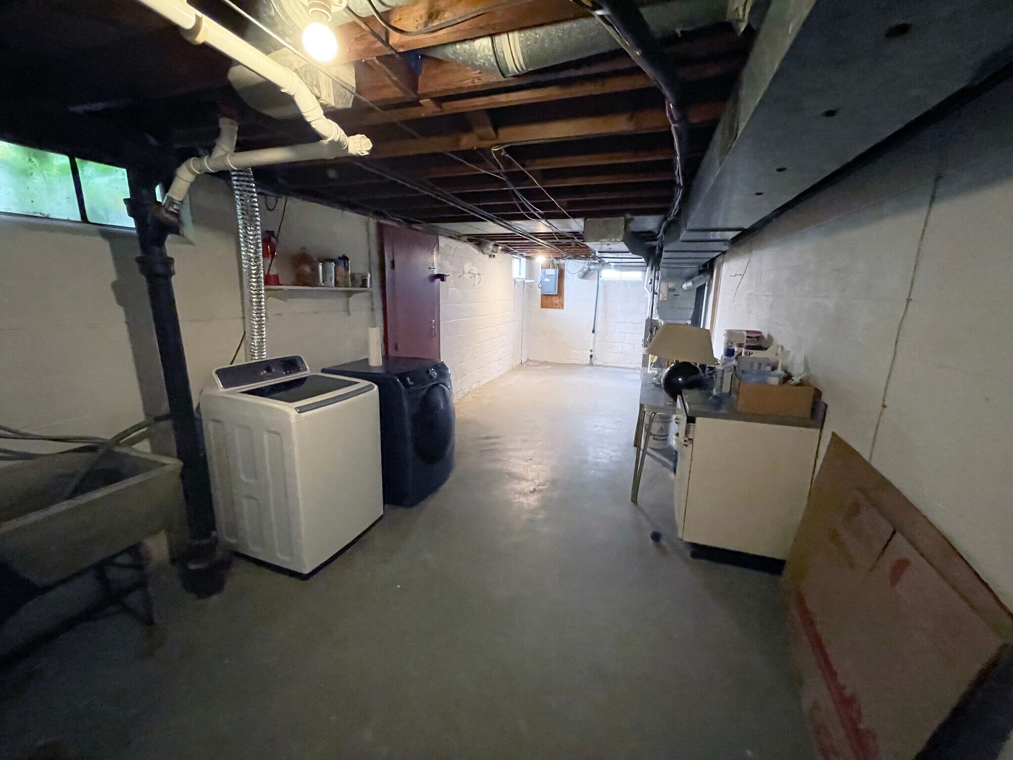 Utility room - 279 Highfield Dr